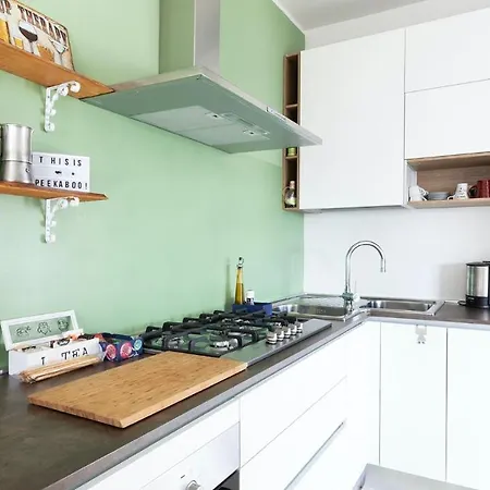 Plum Guide - Namaste Apartment *