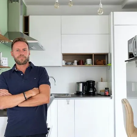 Apartment Plum Guide - Namaste *